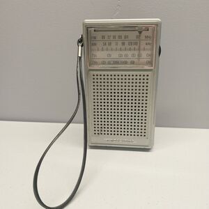 Vintage Realistic 12-613A AM FM TV Portable Radio Tested Works